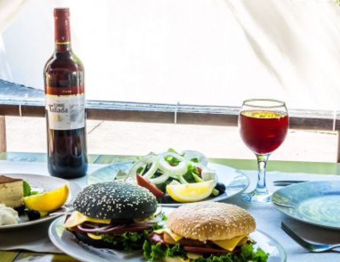 Кафе «Sunday» - «АкваЛоо» клинический санаторно-курортный комплекс (КСКК)