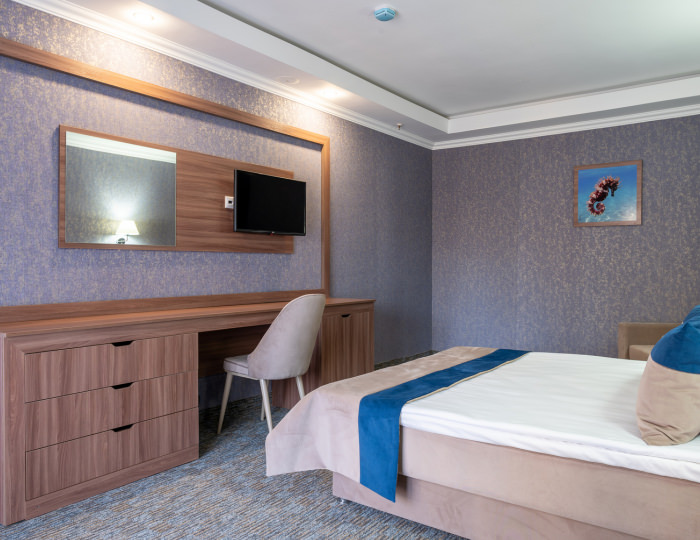 Комфорт+ "Комфорт ПЛЮС" 2-местный 2-комнатный - «АкваЛоо» клинический санаторно-курортный комплекс (КСКК)